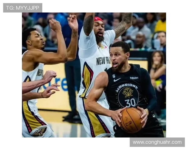 勇士与鹈鹕激战四月二十九季后赛精彩回顾与分析 勇士与鹈鹕激战四月二十九季后赛精彩回顾与分析