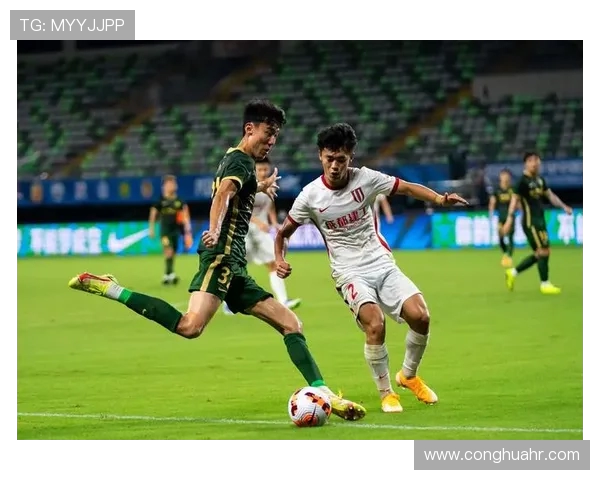 成都足球队防守反击策略分析及其成败得失探讨